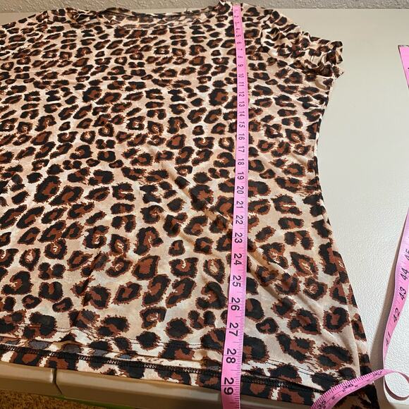 Cheetah Print Sheet Short Sleeve Shirt Tee Top Going Out Bar Casual Animal Print - Picture 4 of 6